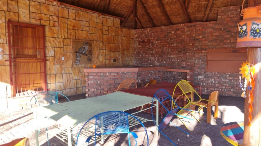 6 Bedroom Property for Sale in Olifantshoek Rural Northern Cape